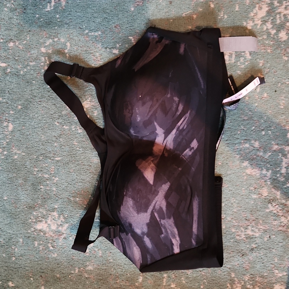 Incredible by Victoria's Secret Sport Bra